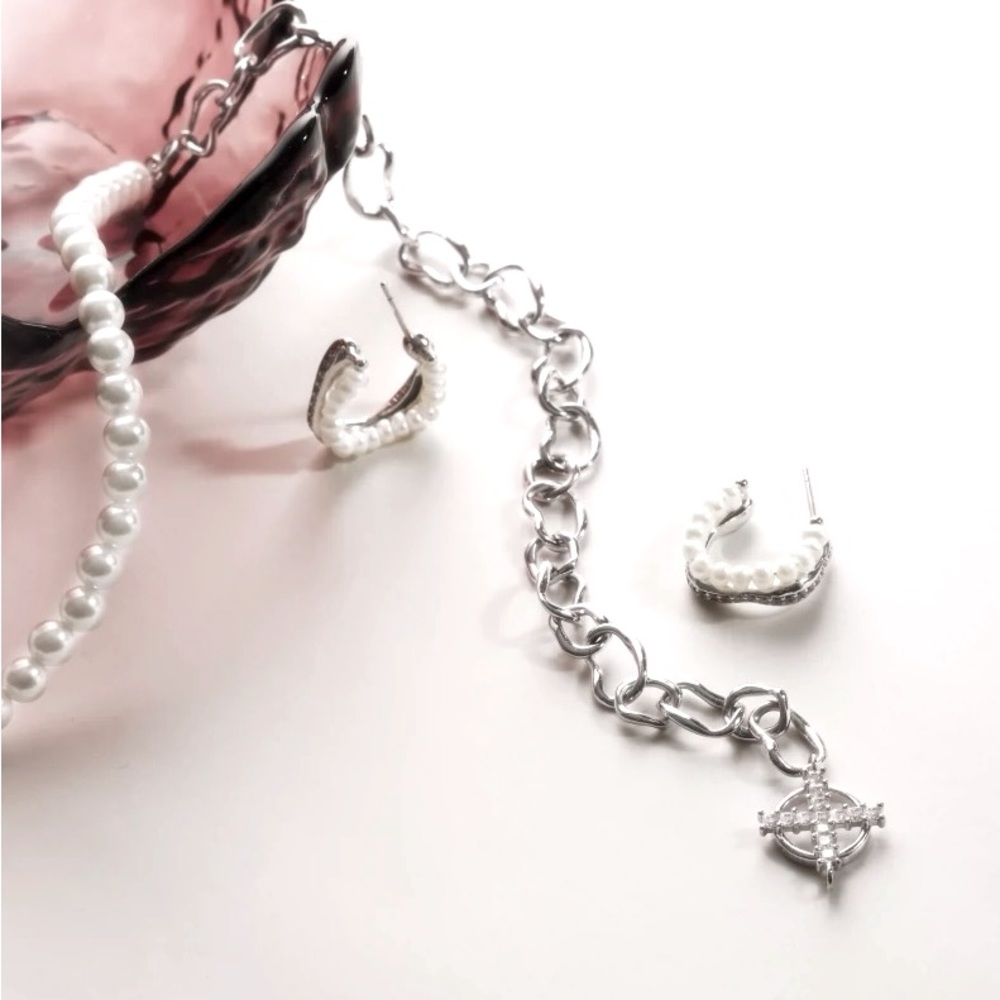 Arsis brand new necklace